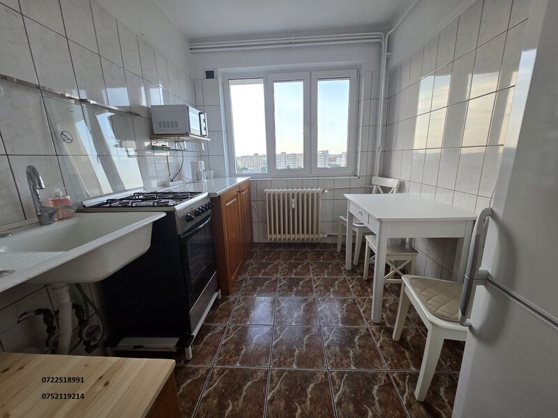 Titan, inchiriere 2 cam., 360 euro/luna